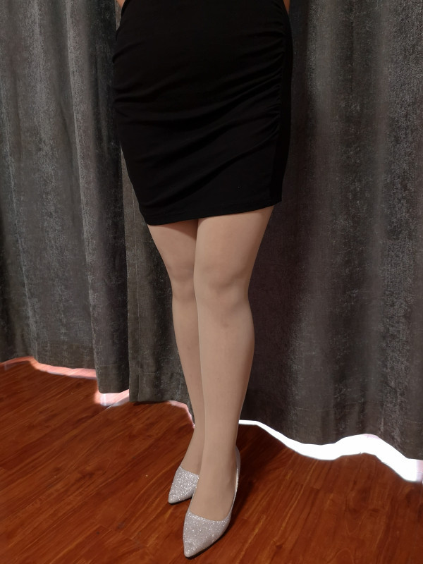 验证草房附近荡妇